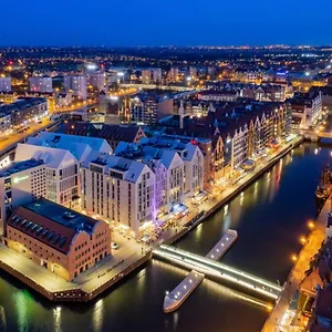 Baltic Riviera - Luxurious With Patio And River View Danzig